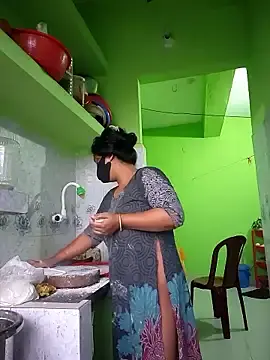 Aruna-1  live sex cam