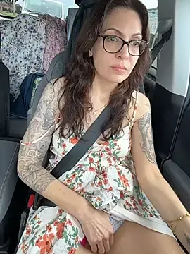 BeautifulMesss  live sex cam