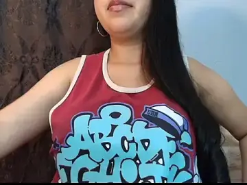 CarolineBrunx  live sex cam