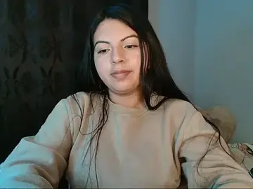 CarolineBrunx  live sex cam