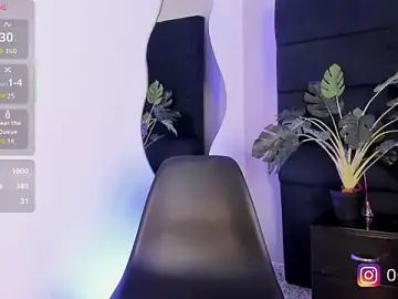 Foxy_katt  live sex cam