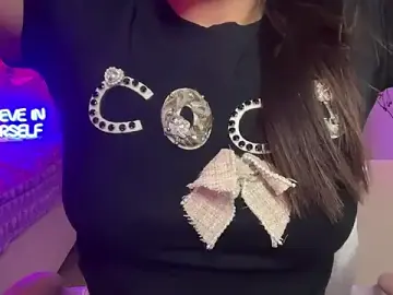 Laila_on_Fire  live sex cam