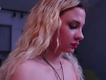 MaryHols  live sex cam