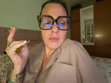 PLENAMORE  live sex cam