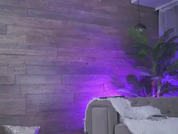 XenaBloom  live sex cam