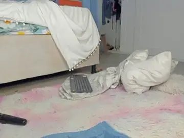 Alice_guzman1  live sex cam