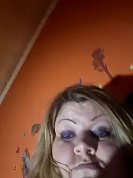 Ducicsajsziii  live sex cam