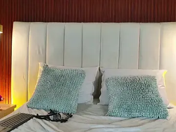 Elsa_gb  live sex cam