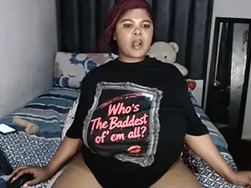 BootyliciousbustyX33  live sex cam