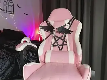 Devil_s_bride  live sex cam