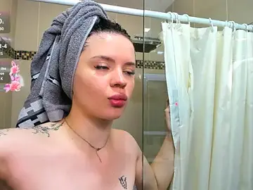 Evelyne_xx  live sex cam