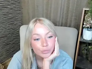 InellHovatter  live sex cam