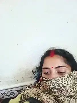 Poojaxx56  live sex cam