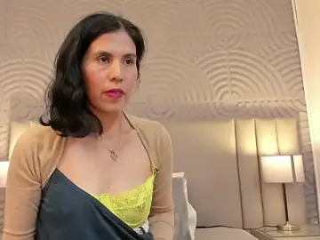 TarynKnox  live sex cam