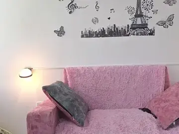 Julietha_1vixeen  live sex cam