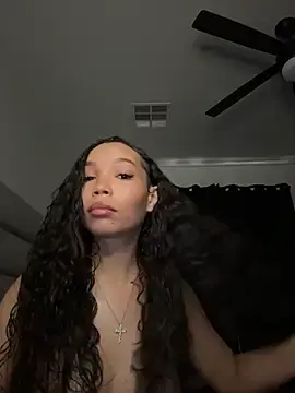 Nikkiloveee  live sex cam