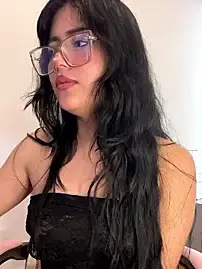 MiuMiuDolly  live sex cam