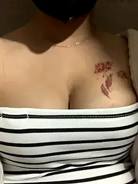 Nhunhi_baby  live sex cam