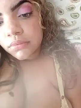 Bettysapequinha  live sex cam