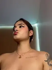 Charlotte_9999  live sex cam