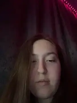 Charmingggirl  live sex cam