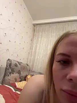 Hottitslove  live sex cam