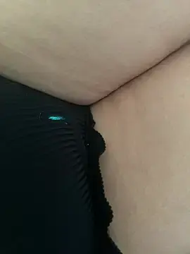 Iloss2  live sex cam