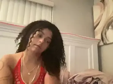 Sweetnjuicyyy  live sex cam