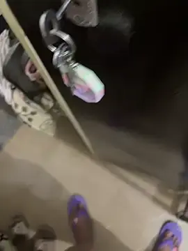 Yyyyyooorrrwww  live sex cam