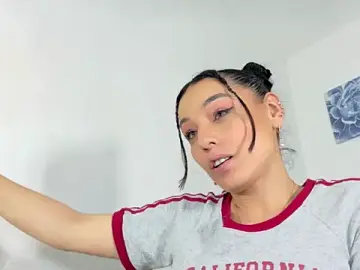 Ariadna-07  live sex cam