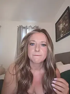 Emmas-Little-SecretXX  live sex cam
