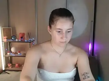 Milka_kamila  live sex cam