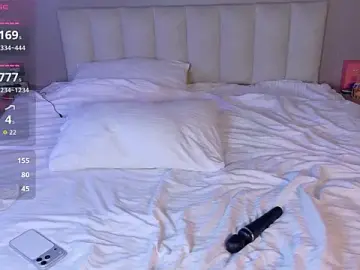 Gwenonl1ne  live sex cam