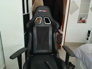 Ursulahot  live sex cam