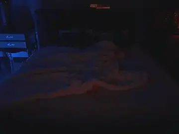 LittleJulii  live sex cam