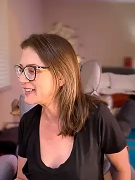 MaiseKnox  live sex cam