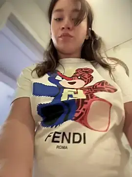 QuietNicole  live sex cam