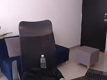 Jennspicygirl  live sex cam