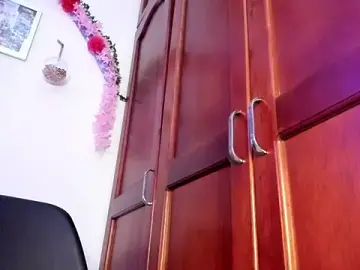 Khoe777  live sex cam