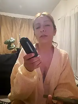 Pituromi  live sex cam
