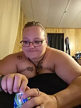 Subbybabygirl696985  live sex cam