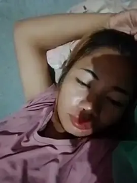 Uwannataste  live sex cam