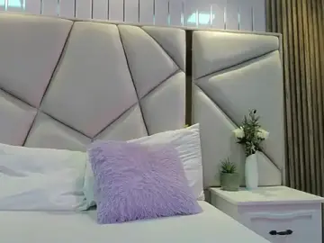 Ellye_evans_  live sex cam