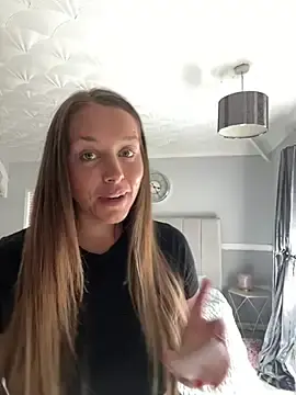 Laurarrr  live sex cam