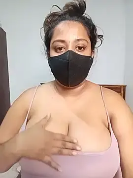 Suger_Lips_99  live sex cam