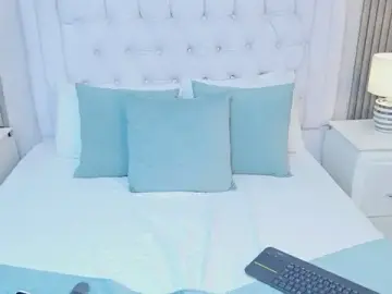 BellaFoox  live sex cam