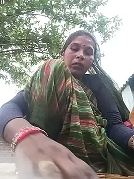 HOtpoojakoli  live sex cam