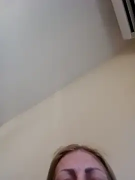 KissyDreis  live sex cam