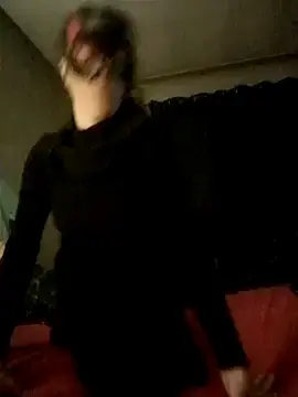 Silviaxvoi  live sex cam