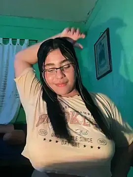 Thati_14  live sex cam